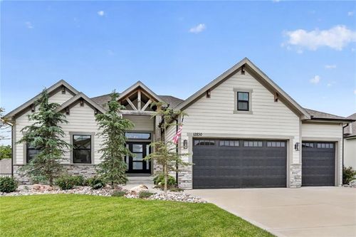 12830 Arbor Way, Platte City, MO, 64079-7844 | Card Image