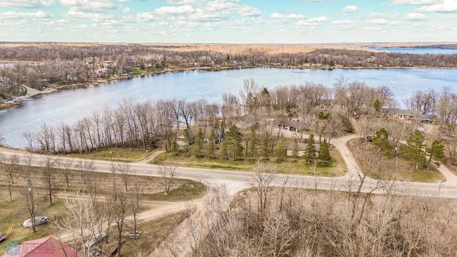 Don't let this one-of-a-kind lake home slip away!!! | Image 64