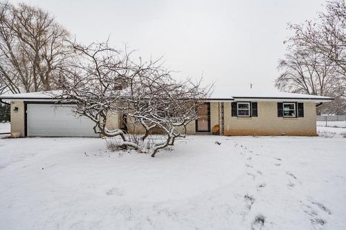 W152N5510 Beaver Drive, MENOMONEE FALLS, WI, 53051 | Card Image