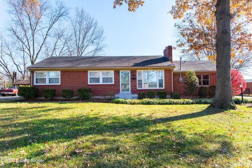 18 Cardwell Way, Louisville, KY, 40220-3521 | Card Image