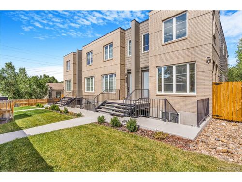 1070 Knox Ct, Denver, CO, 80204-3170 | Card Image