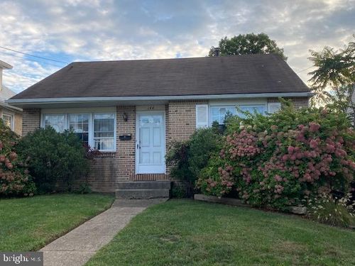 144 S Maple Ave, Maple Shade, NJ, 08052-2726 | Card Image