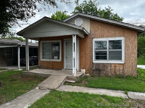 708 S 1st St, Davis, OK, 73030-3106 | Card Image