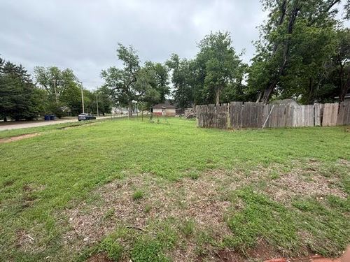 602 E Springer Avenue, Guthrie, OK, 73044 | Card Image