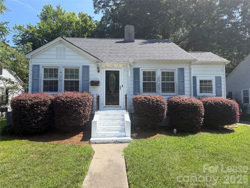 512 W 8th Ave, Gastonia, NC, 28052-7503 | Card Image