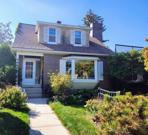 543 Roosevelt Road, Kohler, WI, 53044 | Card Image