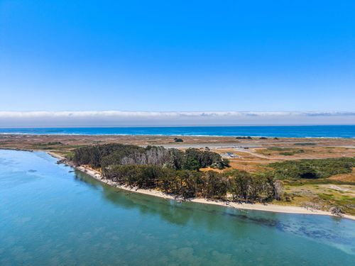 865 New Navy Base Rd, Samoa, CA, 95564-9517 | Card Image