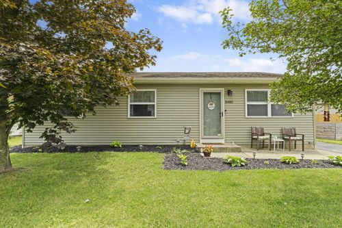 8485 Silverbell Ave, Galloway, OH, 43119-9420 | Card Image