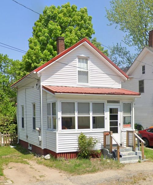 12 Orchard St, Rochester, NH, 03867-1413 | Card Image