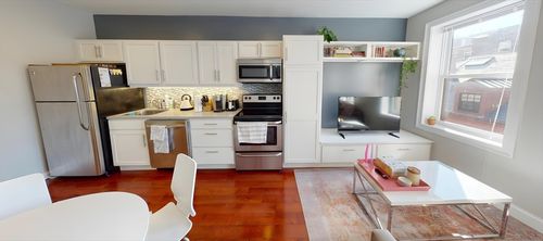 2-r-9 Anderson, Boston, MA, 02114 | Card Image