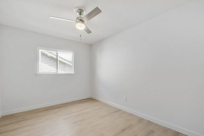 Second bedroom | Image 16