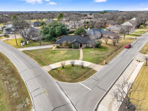 9130 Hanging Moss Dr, Granbury, TX, 76049-4111 | Card Image