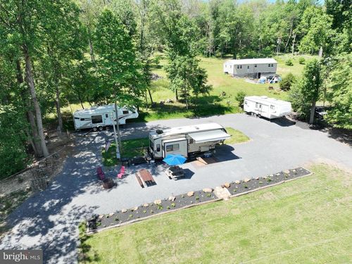 191 Woodlawn Dr, GREAT CACAPON, WV, 25422-3204 | Card Image