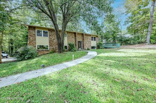 102 Norway Ln, Oak Ridge, TN, 37830-8123 | Card Image
