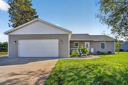 3086 Tamara Cir, Grawn, MI, 49637-8501 | Card Image