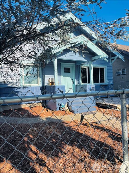 3607 E F St, Tacoma, WA, 98404-1545 | Card Image