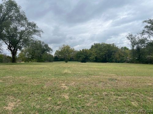 000 E North Ave, Checotah, OK, 74426 | Card Image