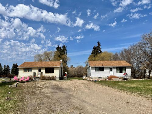 73 &amp; 74 Railway Ave, Dewberry, AB, T0B | Card Image