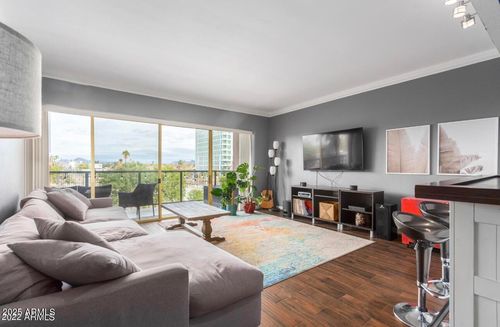 3a-4750 N Central Ave, Phoenix, AZ, 85012-1732 | Card Image