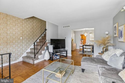 852 School Ln, FOLCROFT, PA, 19032-1724 | Card Image