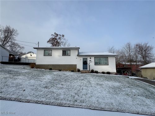 634 N Hartford Ave, Youngstown, OH, 44509-1725 | Card Image