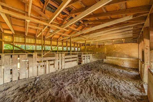 1611 Chisholm Rd, Cypress Inn, TN, 38452-4501 | Card Image