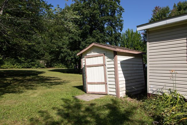 8x8 storage shed | Image 28