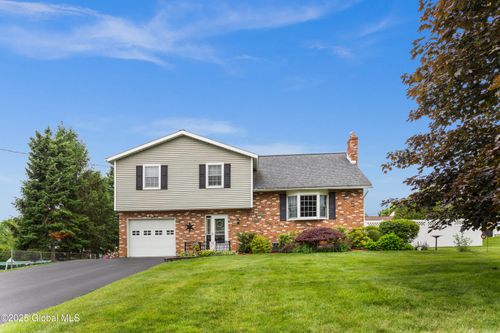 11 Vista Dr, Scotia, NY, 12302-3231 | Card Image