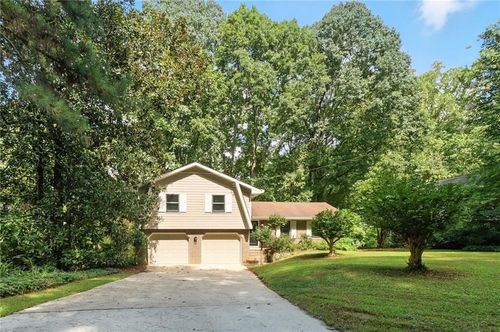 4520 Atlas Pl, Tucker, GA, 30084-2746 | Card Image