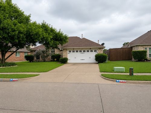 208 Orchard Trl, Wylie, TX, 75098-4739 | Card Image