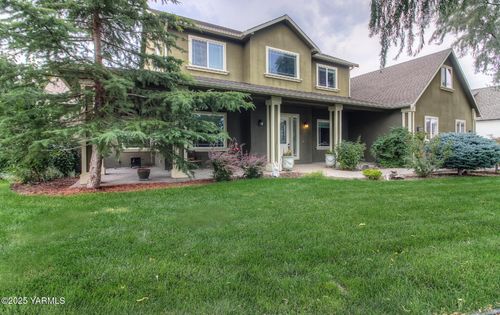 718 N 74th Ave, Yakima, WA, 98908-1256 | Card Image