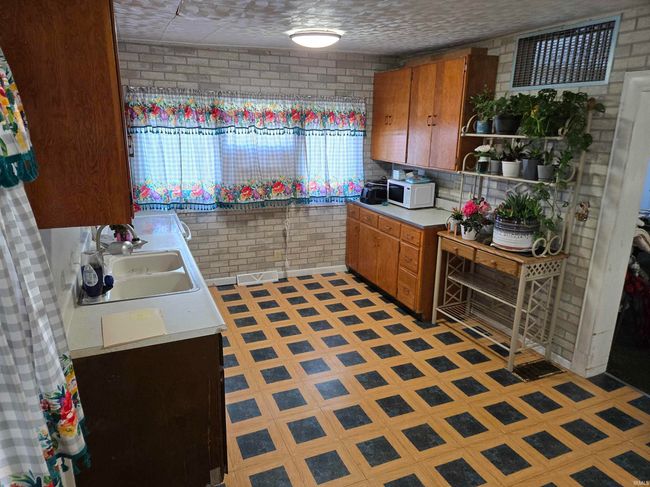 1542 Frushour St, House other with 2 bedrooms, 1 bathrooms and null parking in Lucerne IN | Image 9