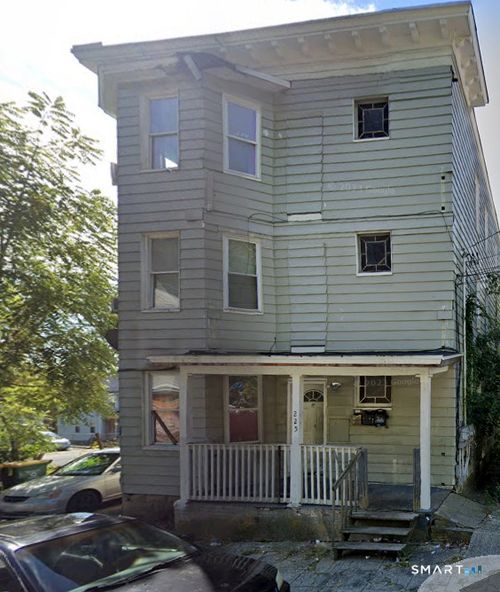 225 Bishop St, Waterbury, CT, 06704-3326 | Card Image