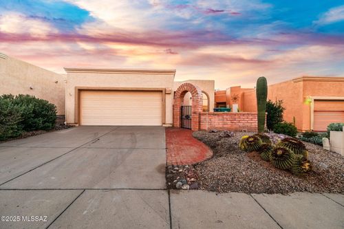 2396 S Orchard View Drive, Green Valley, AZ, 85614 | Card Image