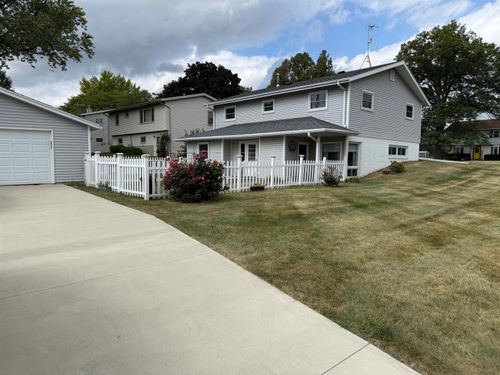 1909 W Laurel St, Freeport, IL, 61032-3514 | Card Image