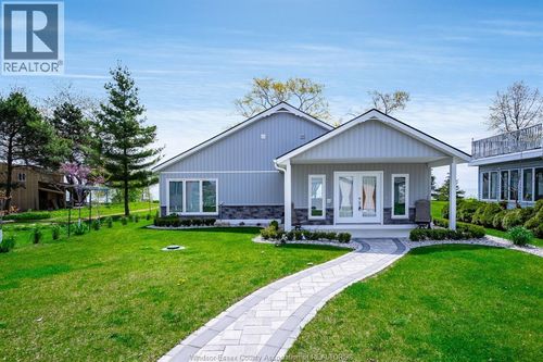 952 Hiawatha Beach, Wheatley, ON, N0P2P0 | Card Image