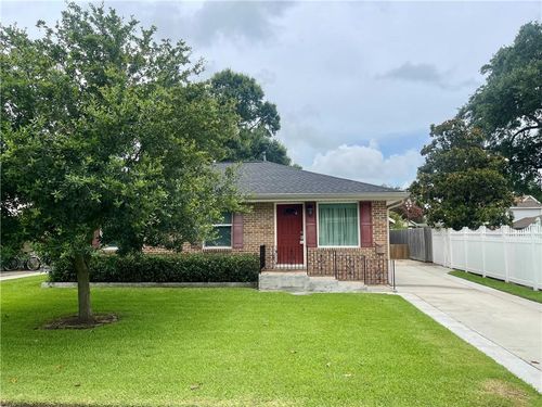 10613 Chadwick Dr, River Ridge, LA, 70123-1221 | Card Image