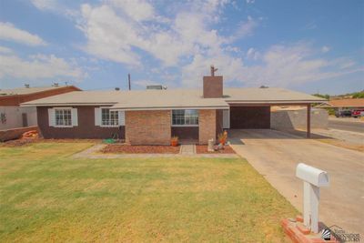 1820 W 19 St, House other with 3 bedrooms, 2 bathrooms and null parking in Yuma AZ | Image 2