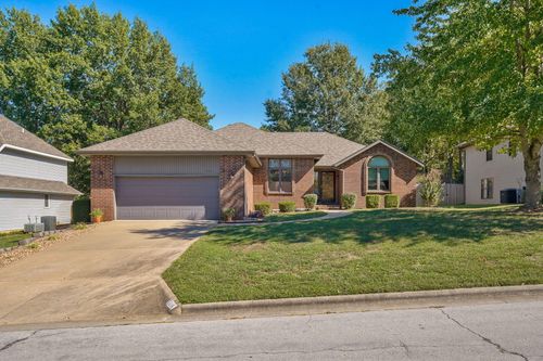 5594 S Newton Ave, Springfield, MO, 65810-3402 | Card Image