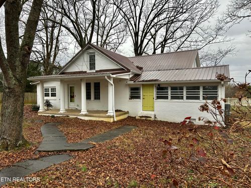 104 Helms Dr, Madisonville, TN, 37354-7608 | Card Image