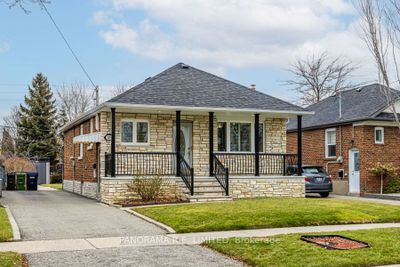 20 Silvercrest Ave, House other with 3 bedrooms, 2 bathrooms and 4 parking in Etobicoke ON | Image 1