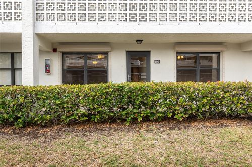 apt-109-4910 Bay St Ne, SAINT PETERSBURG, FL, 33703-4079 | Card Image