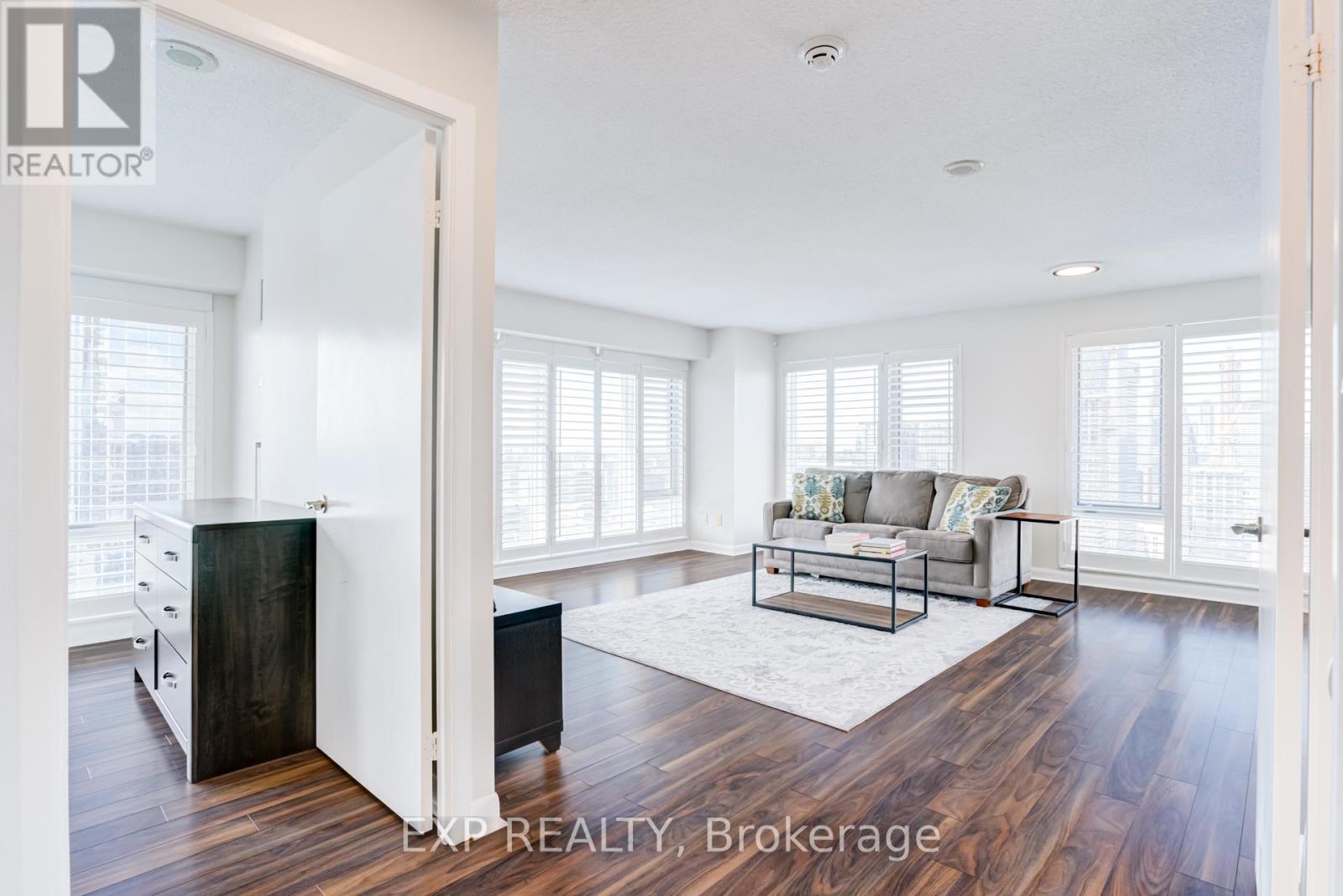 Residential Lease in Toronto (Church-Yonge Corridor) 5