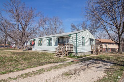 6 Lincoln Circle, Junction City, KS, 66441 | Card Image