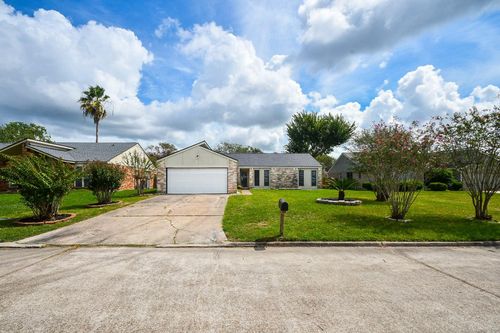 3709 Misty Cove Ct, Dickinson, TX, 77539-7131 | Card Image
