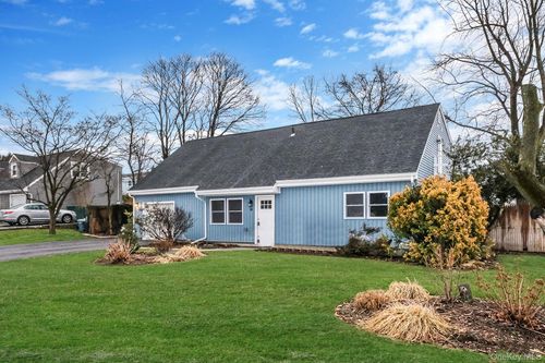 38 Clymer St, Port Jefferson Station, NY, 11776-3913 | Card Image