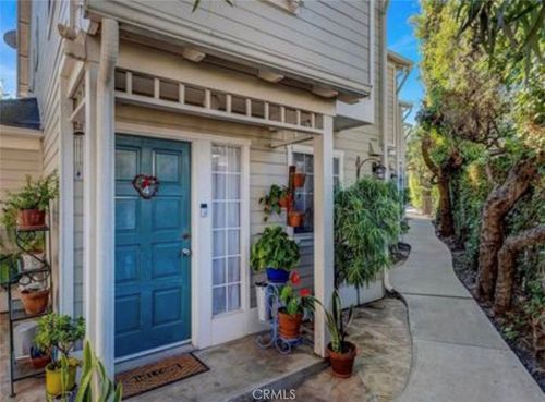 4-312 Ladera St, Santa Barbara, CA, 93101-4594 | Card Image