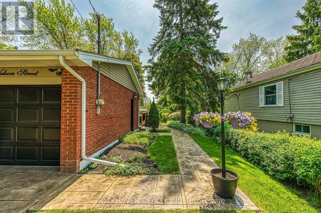 22 Nelson Street, House other with 3 bedrooms, 2 bathrooms and 5 parking in Hamilton (Waterdown) ON | Image 35