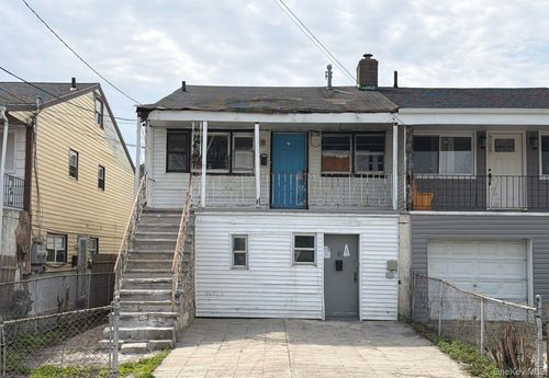 69-43 Hillmeyer Ave, Arverne, NY, 11692-1121 | Card Image