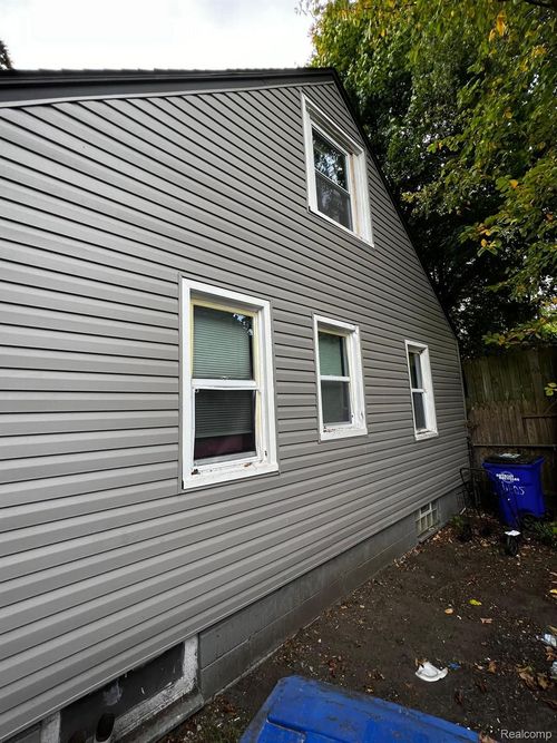 16605 Lamphere St, Detroit, MI, 48219-3776 | Card Image
